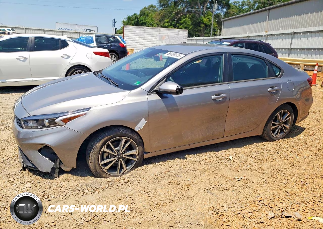 2023 Kia Forte Lxs – zdjęcie 1 z 12