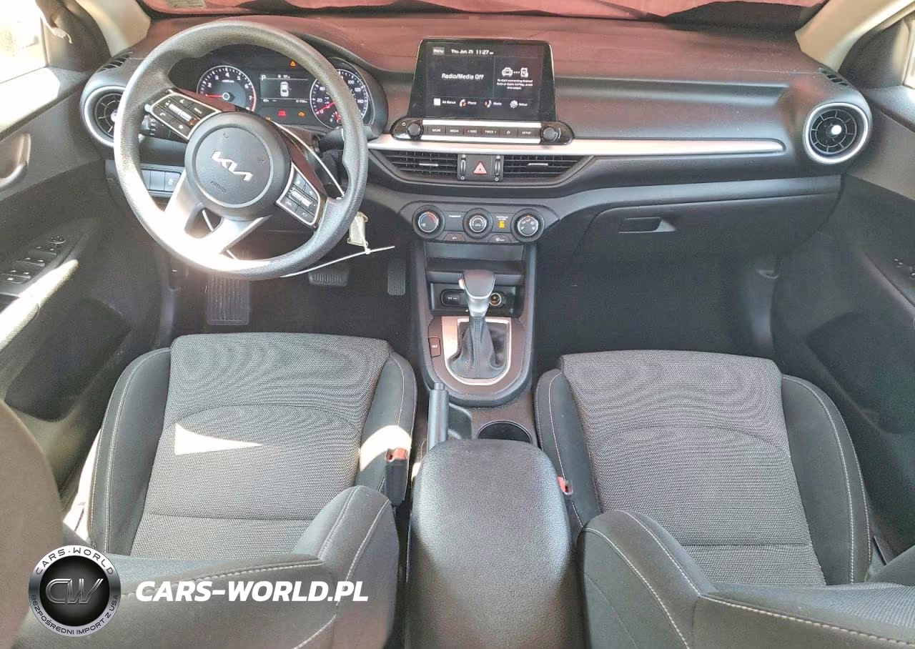 2023 Kia Forte Lxs VIN:3KPF24AD9PE626208 - 8