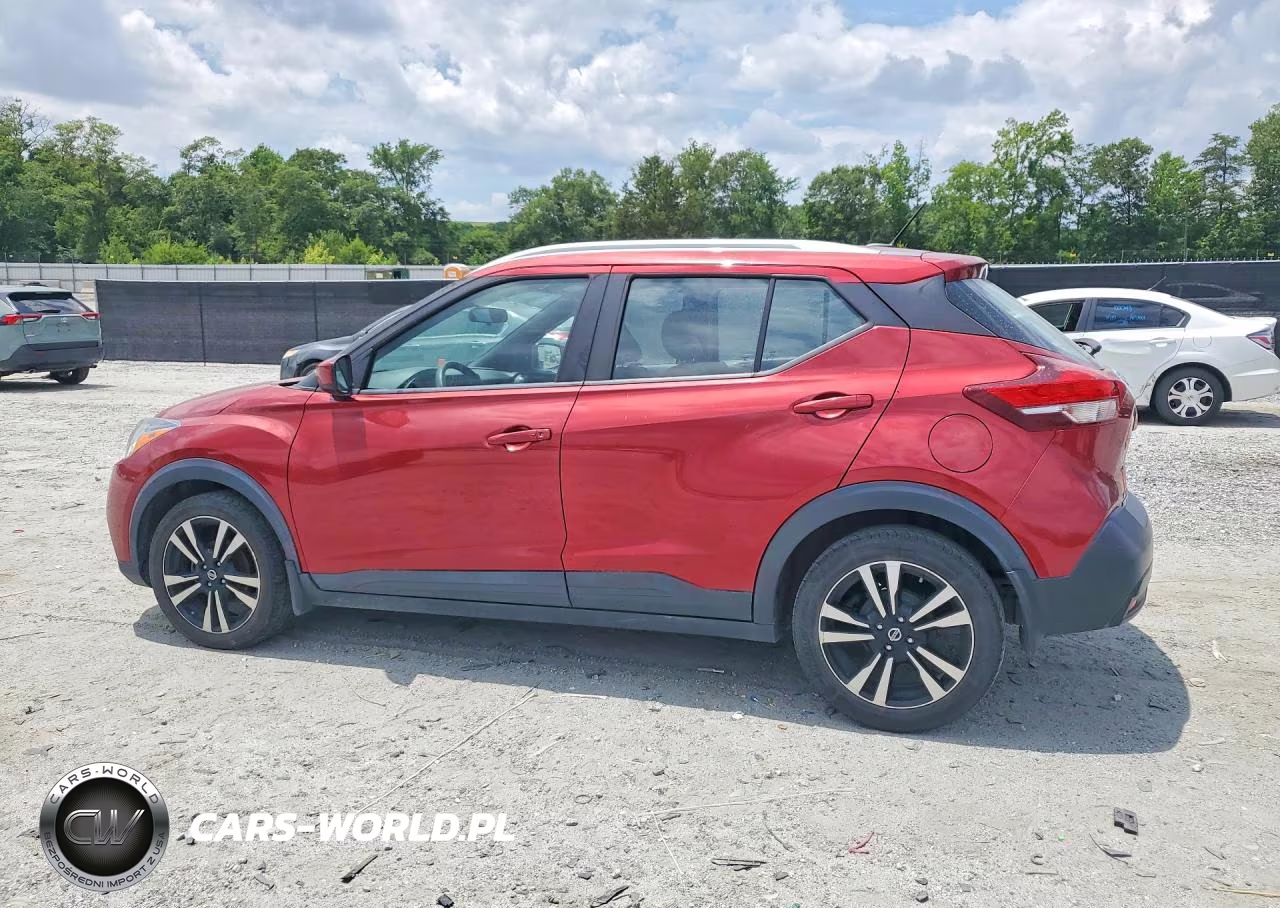 2018 Nissan Kicks Sv VIN:3N1CP5CU4JL505387 - 2