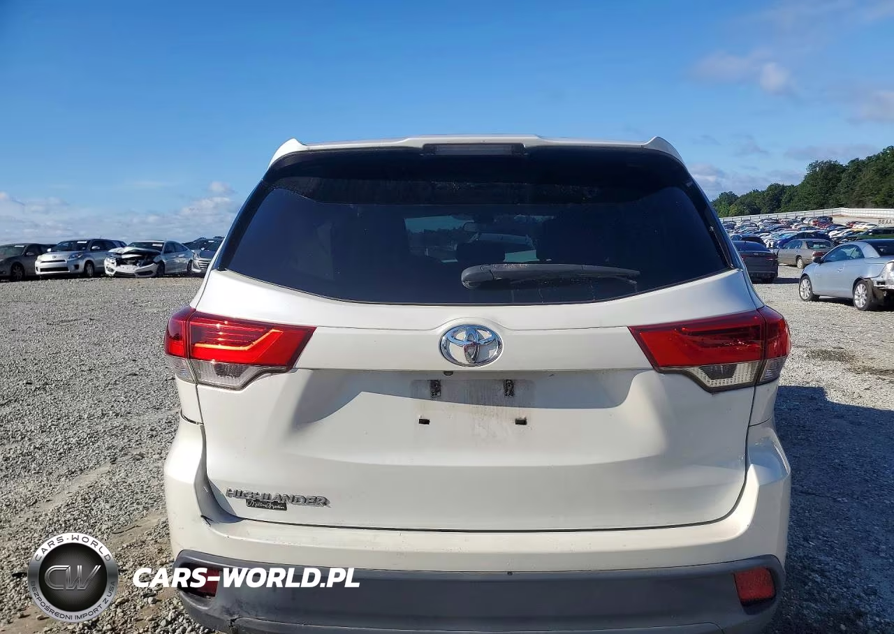 2017 Toyota Highlander Le VIN:5TDZZRFH5HS211184 - 6