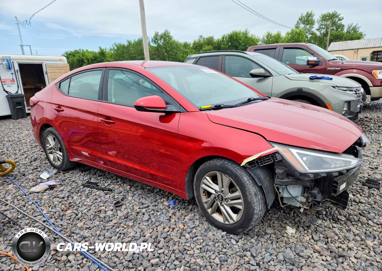 2019 Hyundai Elantra Sel VIN:5NPD84LF9KH459616 - 4