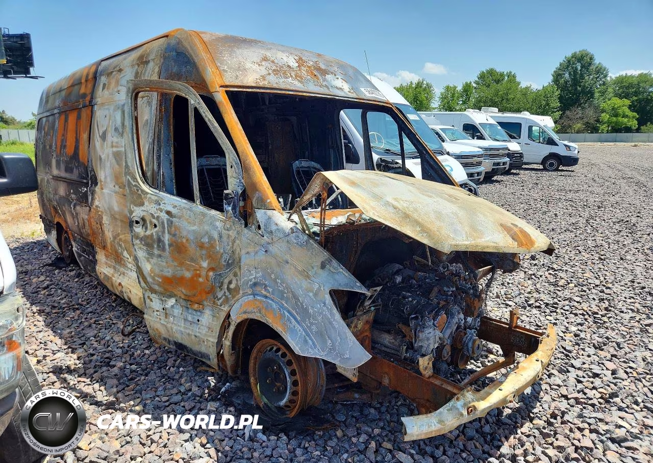 2014 Freightliner Sprinter 2500 VIN:WDYPE8CC9E5886418 - 4