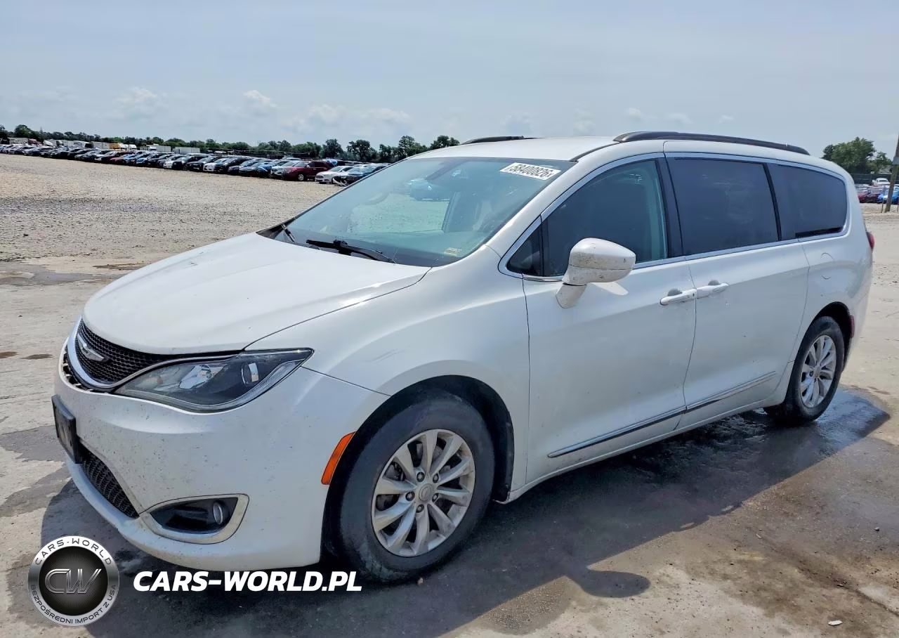 2017 Chrysler Pacifica Touring L – zdjęcie 1 z 13