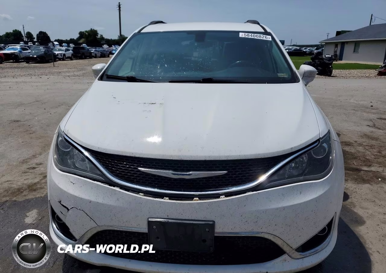 2017 Chrysler Pacifica Touring L VIN:2C4RC1BG1HR569150 - 5