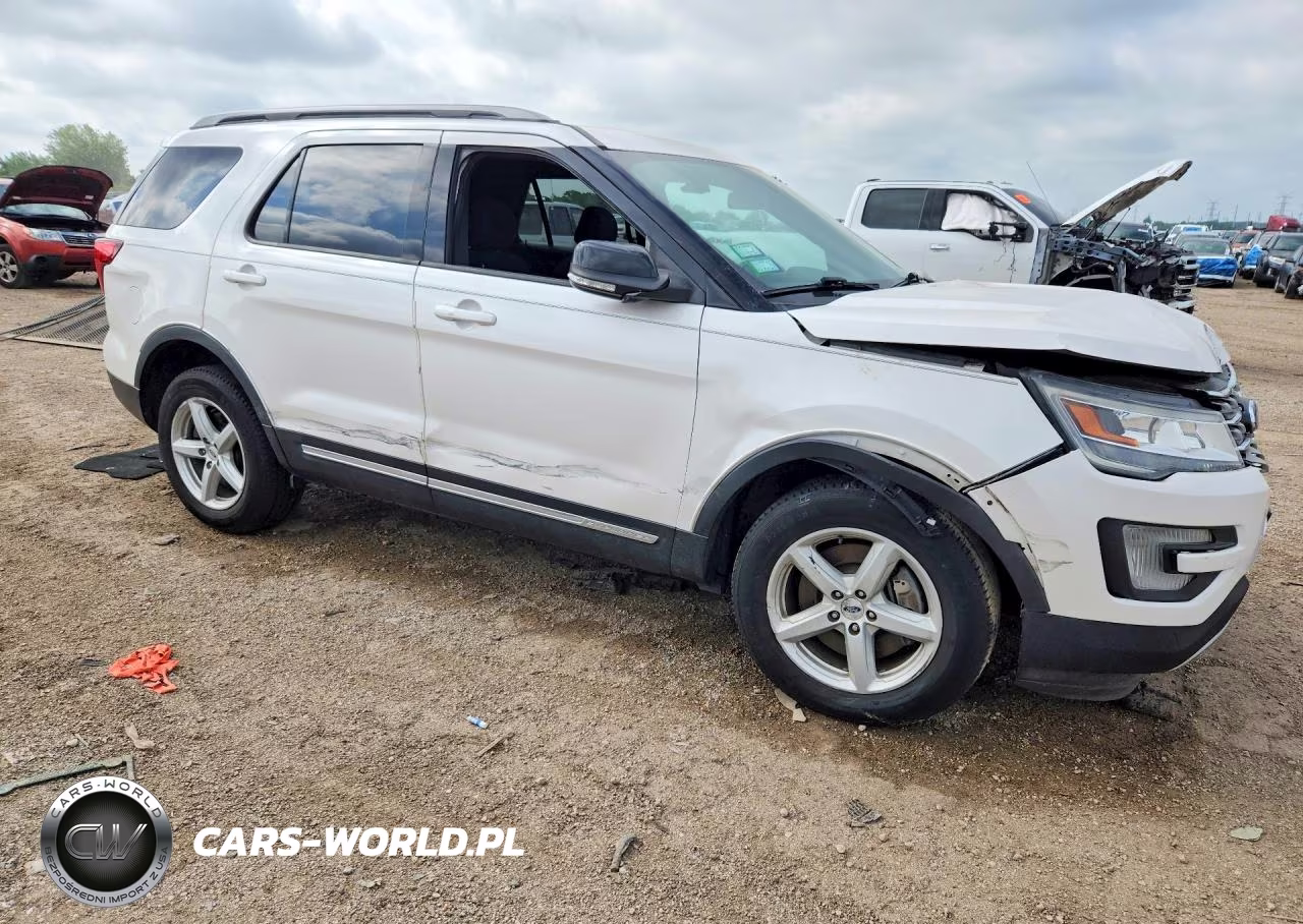 2017 Ford Explorer Xlt VIN:1FM5K8D87HGE34476 - 4