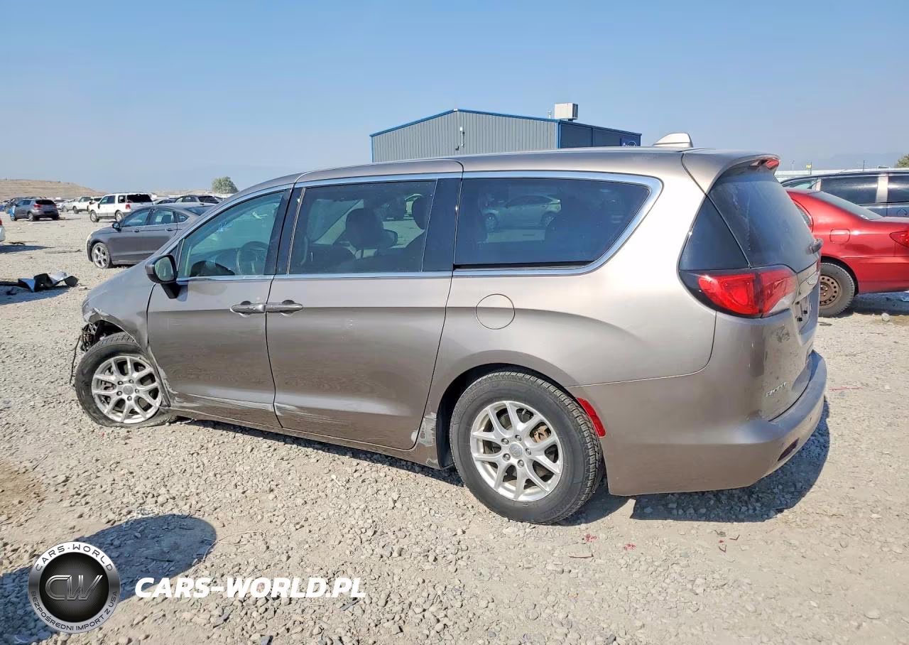 2018 Chrysler Pacifica Lx VIN:2C4RC1CG2JR133041 - 2