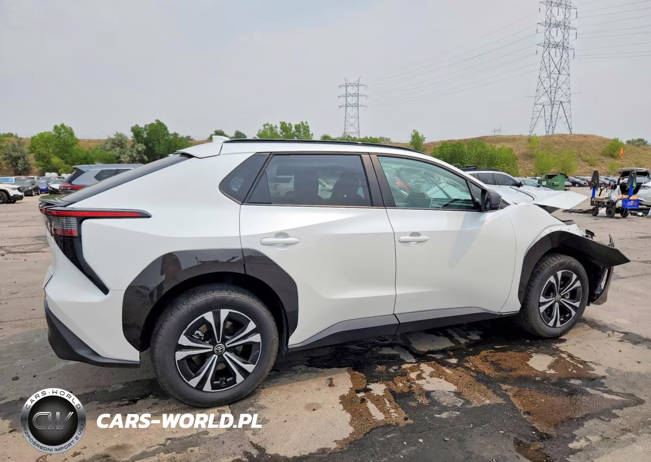 2024 Toyota Bz4X Xle VIN:JTMABACA3RA070494 - 3