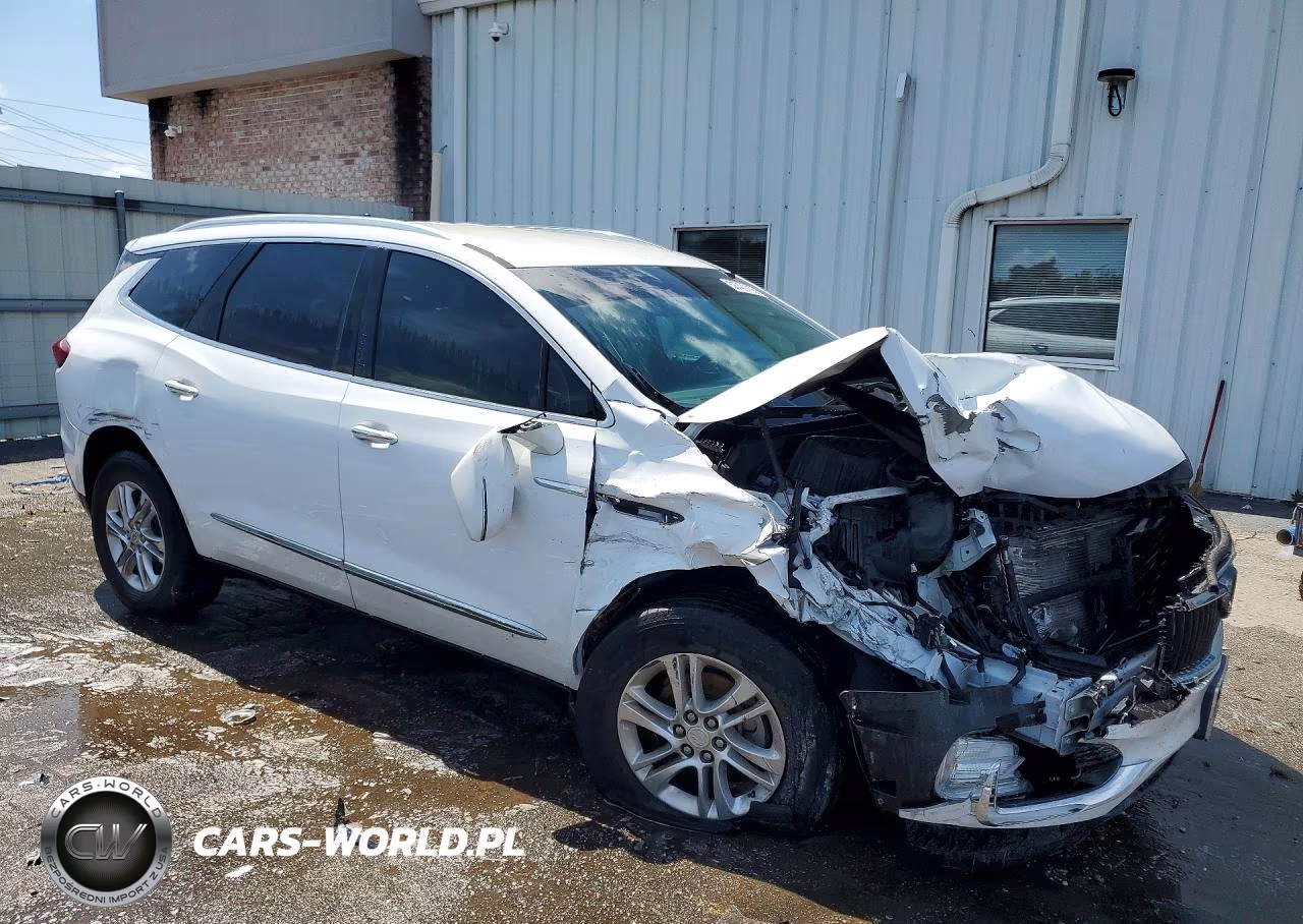 2018 Buick Enclave Essence VIN:5GAERBKW3JJ149170 - 4