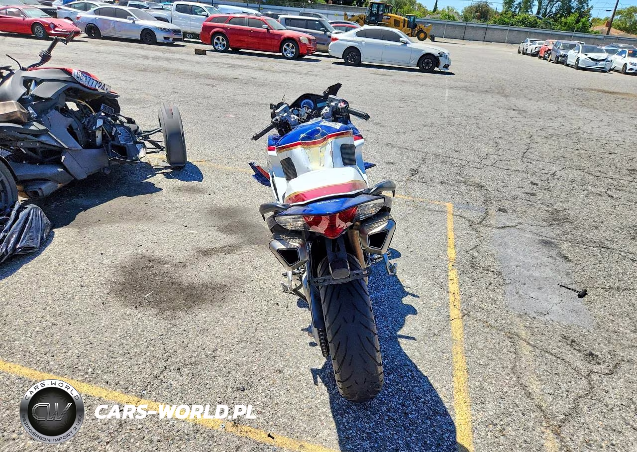 2007 Honda Vfr800 A VIN:JH2RC468X7M900093 - 4