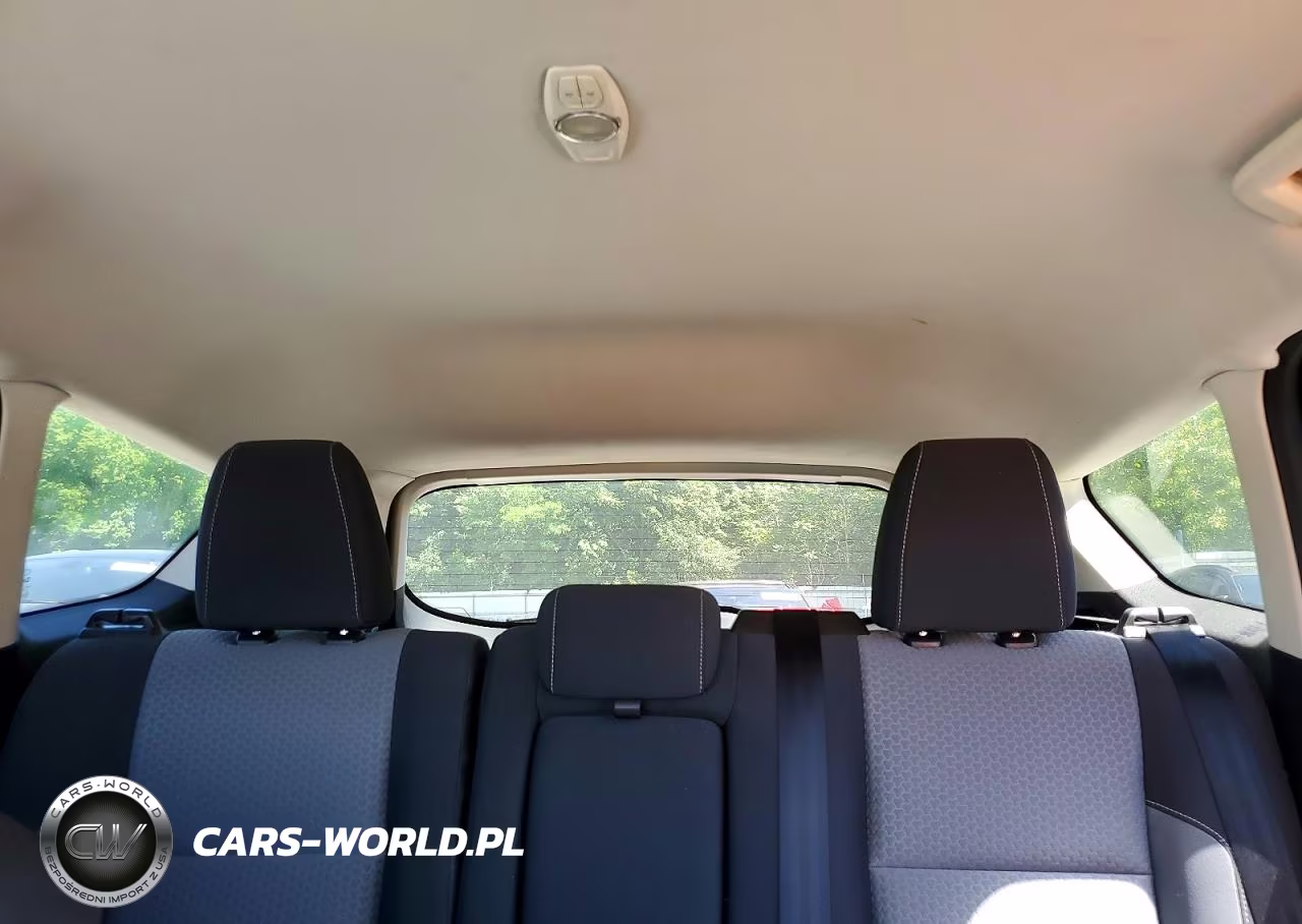 2017 Ford Escape Se VIN:1FMCU9GDXHUE04079 - 10