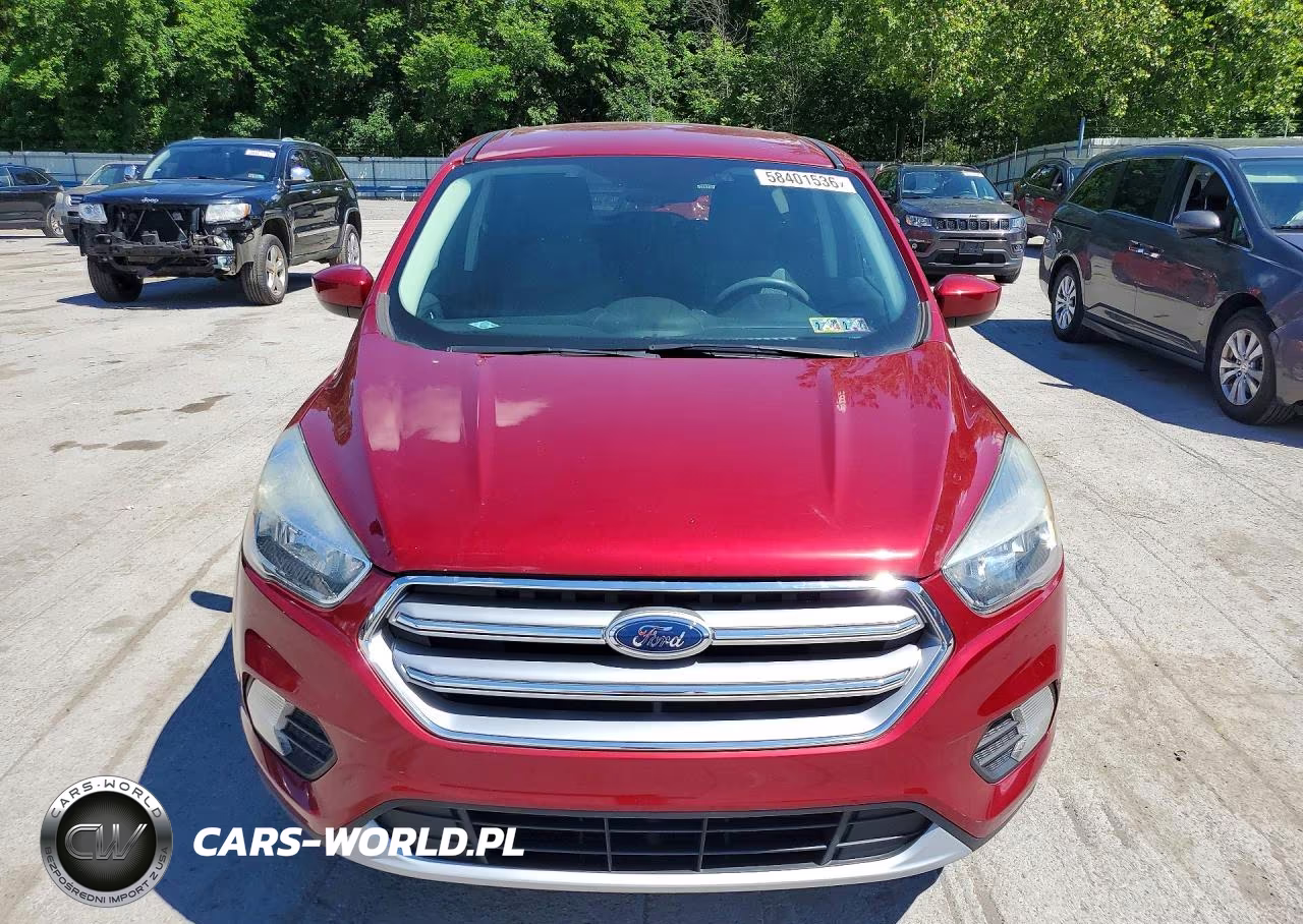 2017 Ford Escape Se VIN:1FMCU9GDXHUE04079 - 5