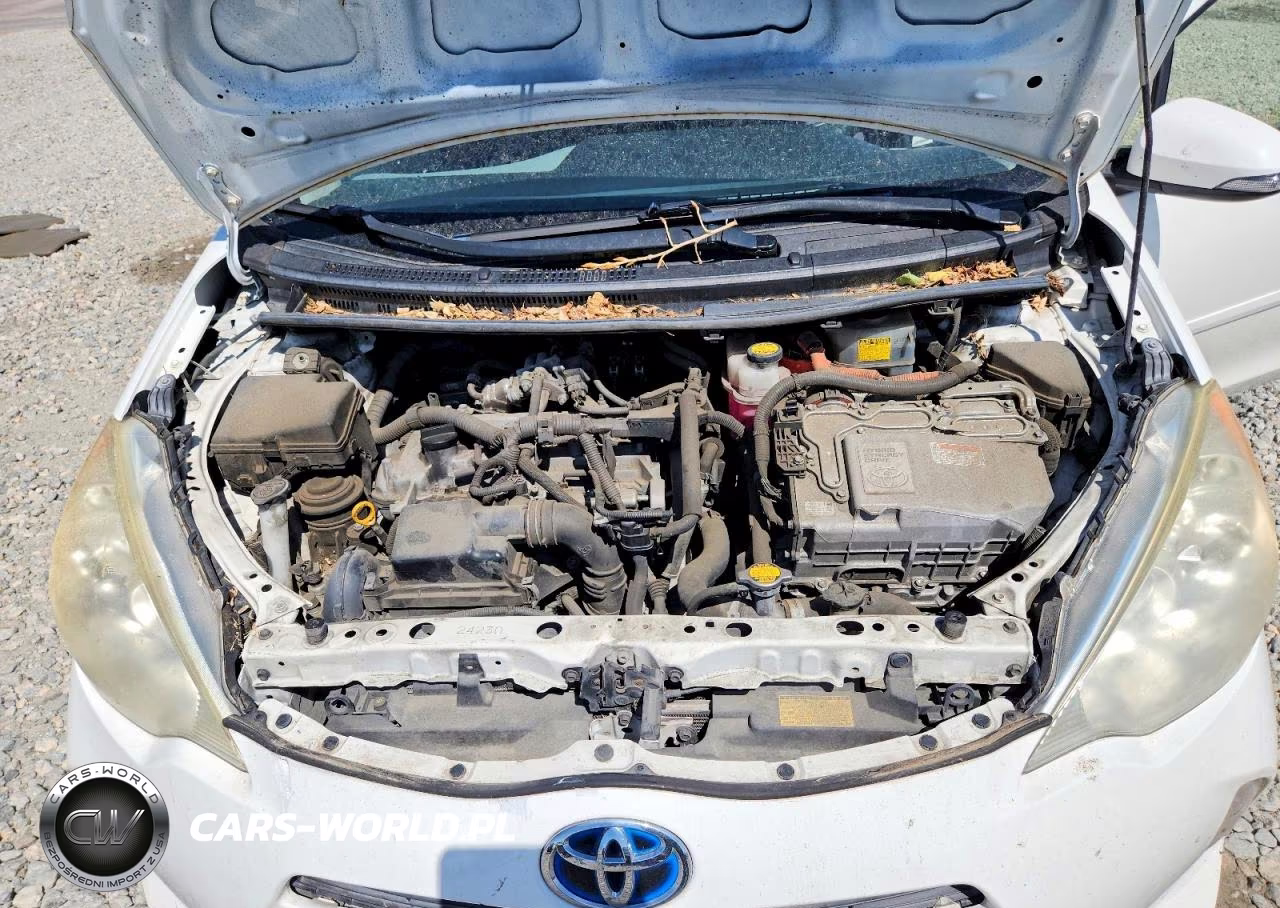 2012 Toyota Prius C Three VIN:JTDKDTB39C1019392 - 11