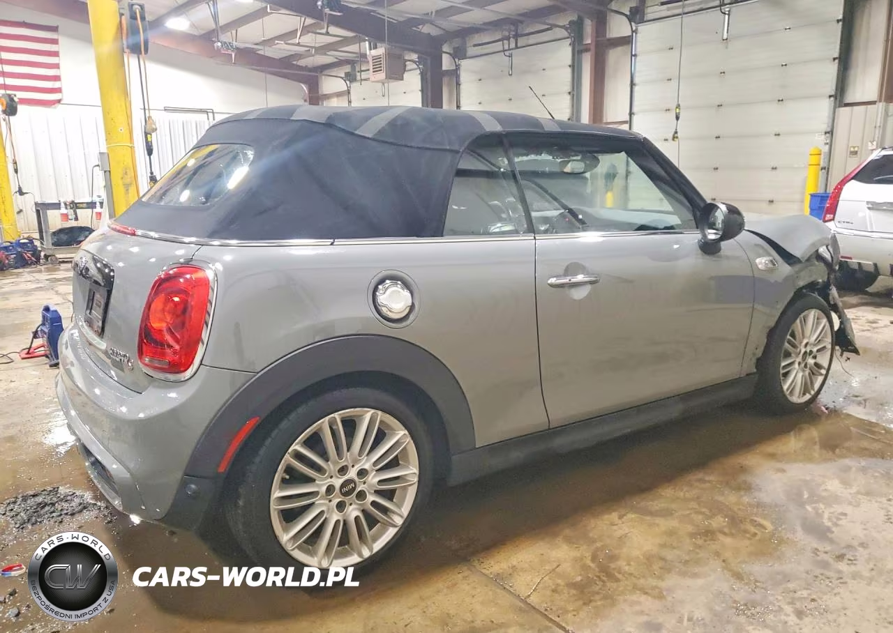 2018 Mini Cooper S VIN:WMWWG9C52J3C82790 - 3