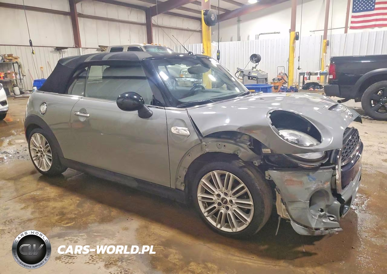 2018 Mini Cooper S VIN:WMWWG9C52J3C82790 - 4