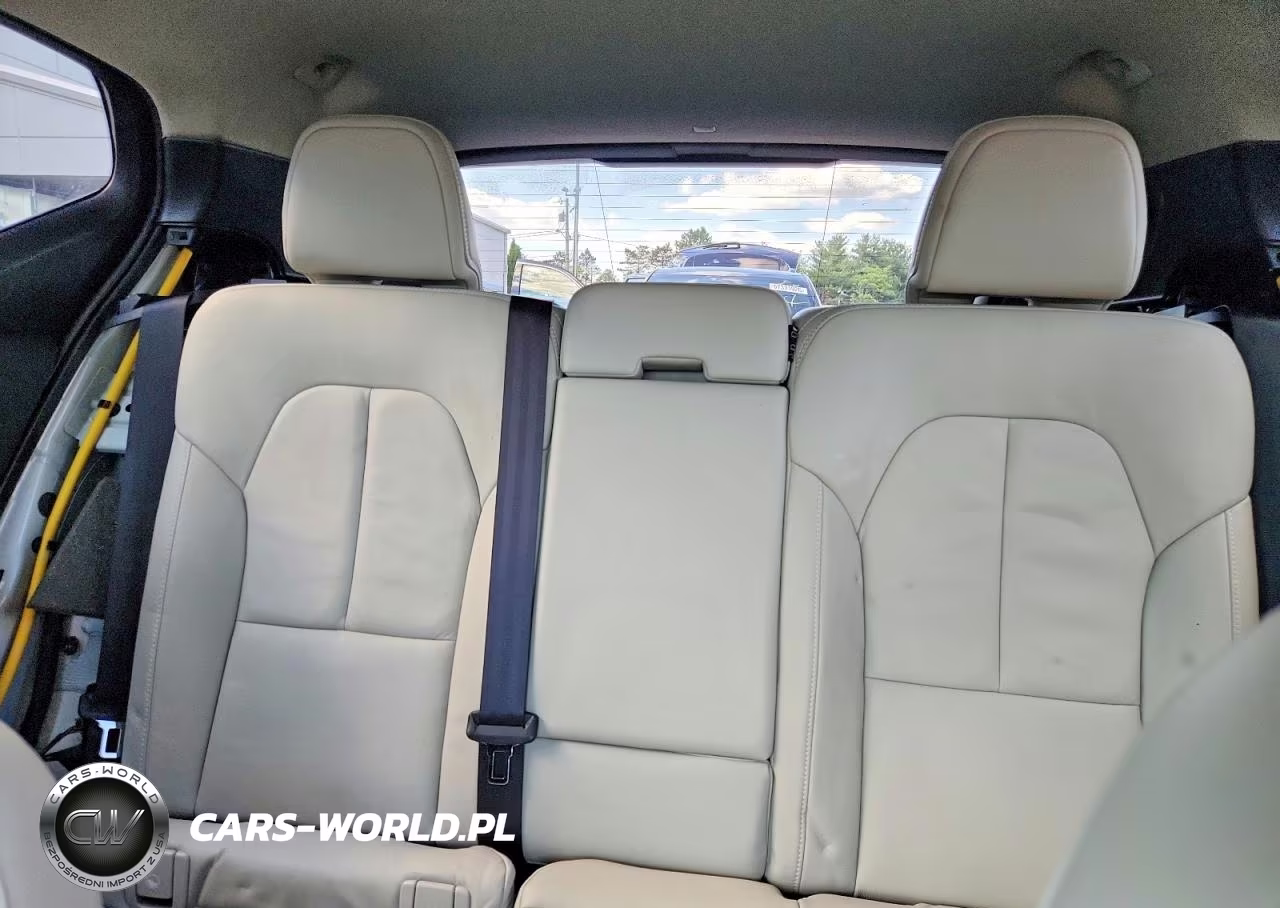 2019 Volvo Xc40 T5 Momentum VIN:YV4162XZ3K2014319 - 10