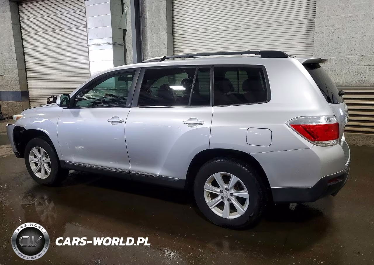 2012 Toyota Highlander Base VIN:5TDBK3EH4CS157843 - 2