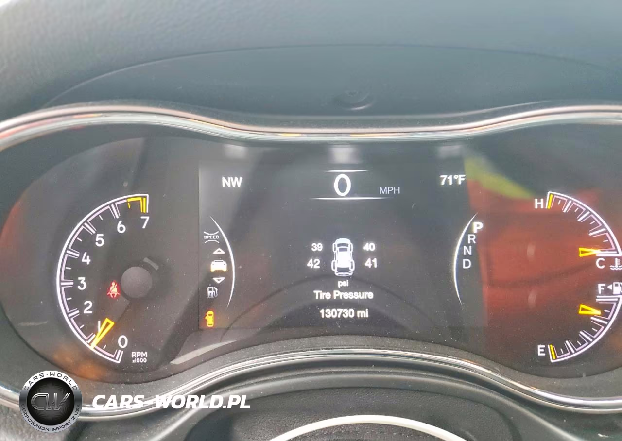 2019 Jeep Grand Cherokee Laredo VIN:1C4RJFAG9KC566842 - 9