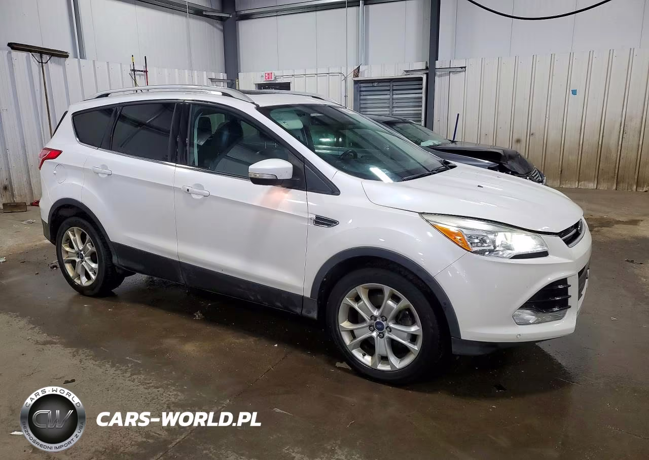 2016 Ford Escape Titanium VIN:1FMCU9J95GUC24902 - 4