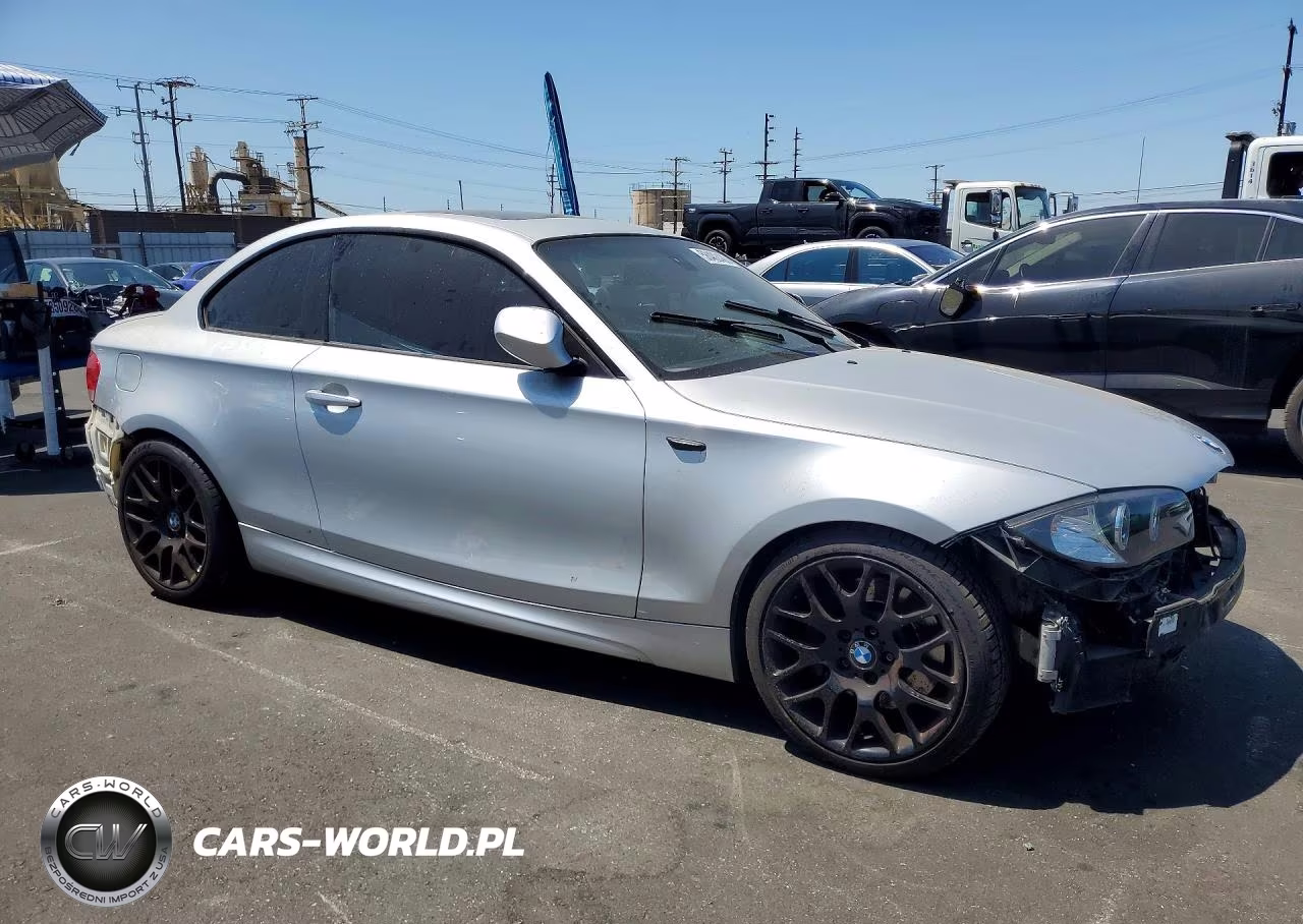 2011 BMW 135 I VIN:WBAUC9C55BVM10526 - 4