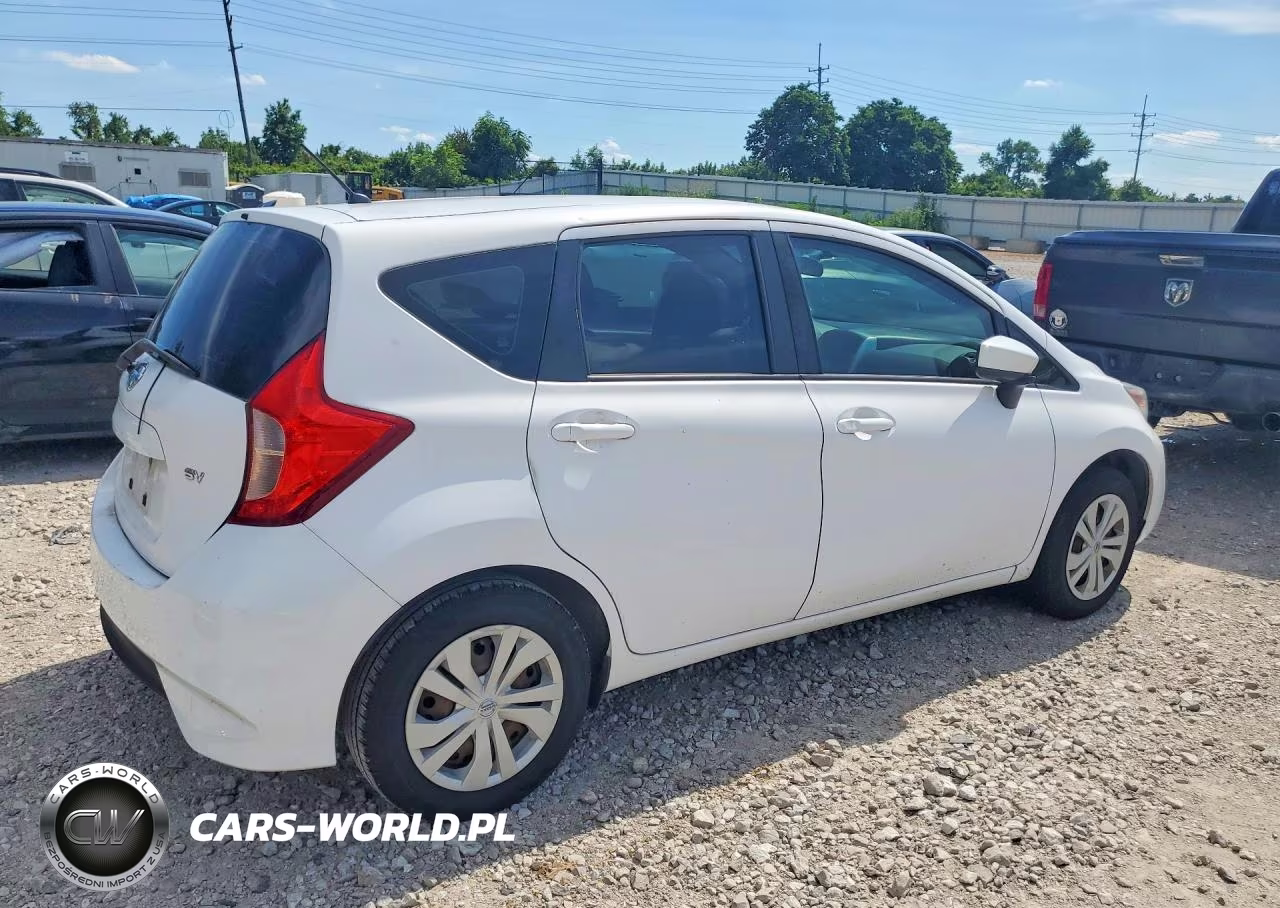 2018 Nissan Versa Note Sv VIN:3N1CE2CP1JL370769 - 3