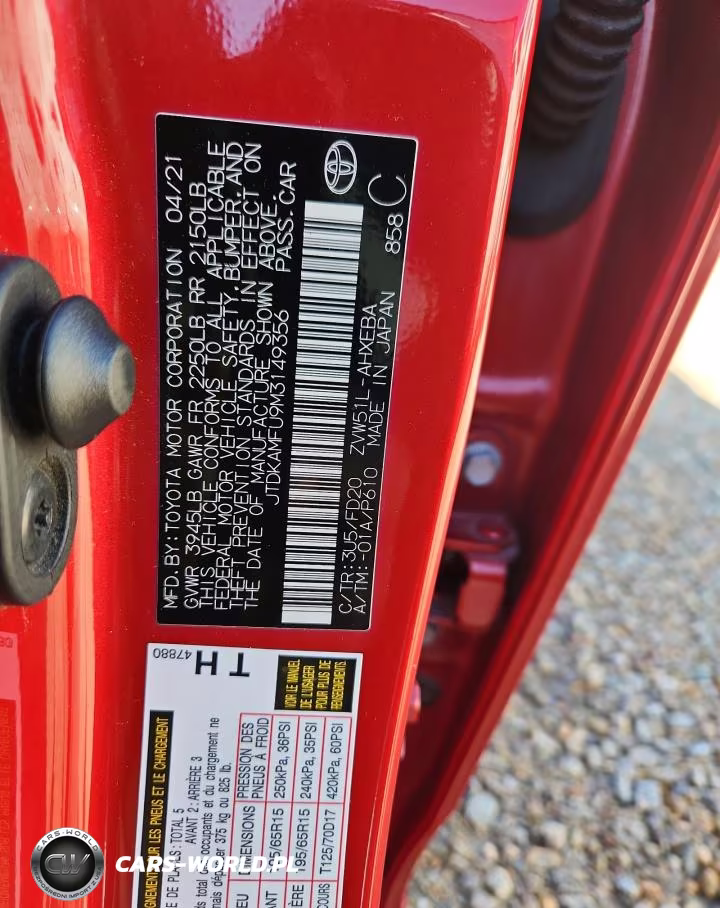 2021 Toyota Prius Le VIN:JTDKAMFU9M3149356 - 12