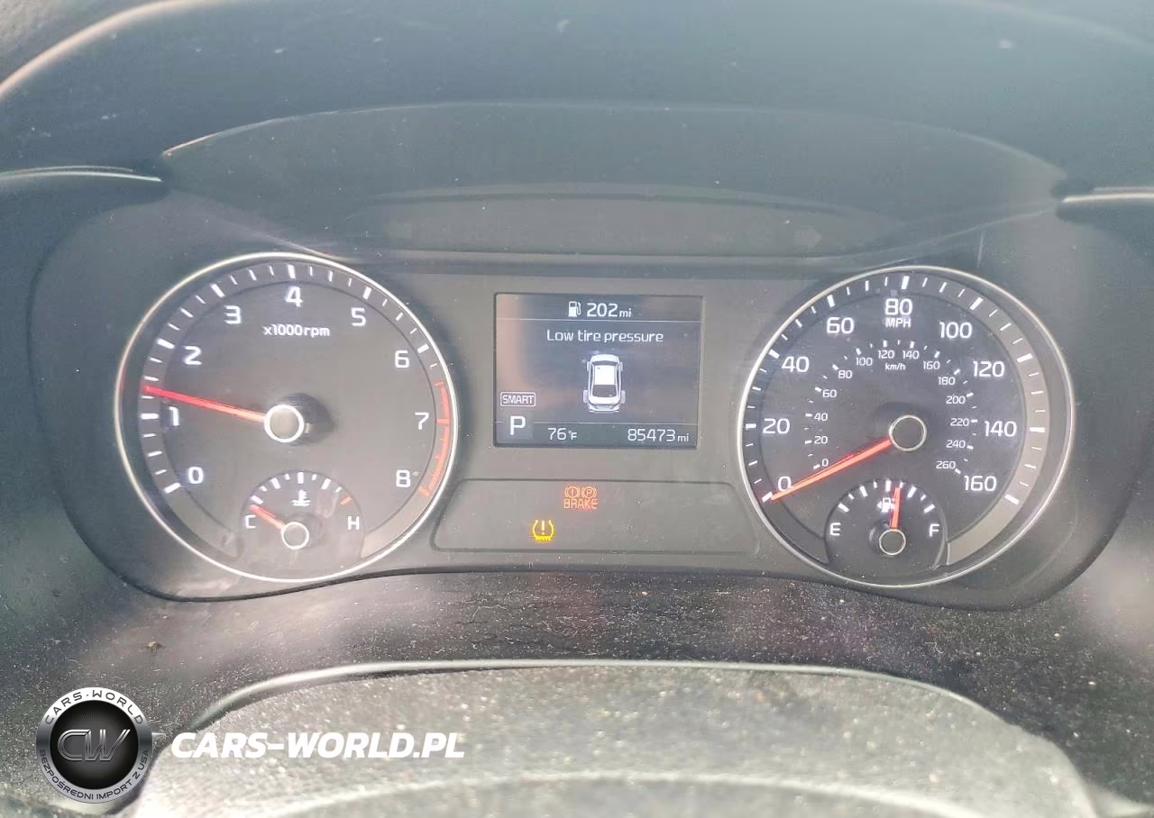 2019 Kia Forte Lxs VIN:3KPF24AD5KE130640 - 9