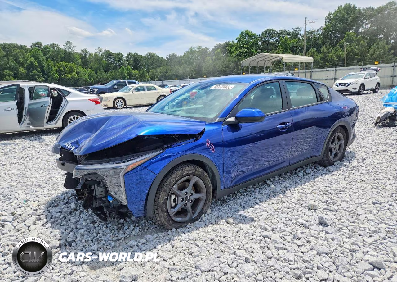 2025 Kia K4 Lxs – zdjęcie 1 z 13