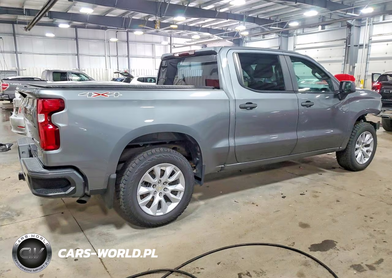 2021 Chevrolet Silverado K1500 Custom VIN:3GCPYBEK1MG208287 - 3