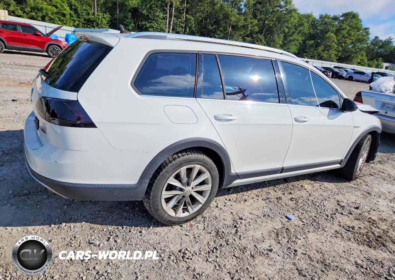 2018 Volkswagen Golf Alltrack S VIN:3VWH17AU9JM755167 - 3