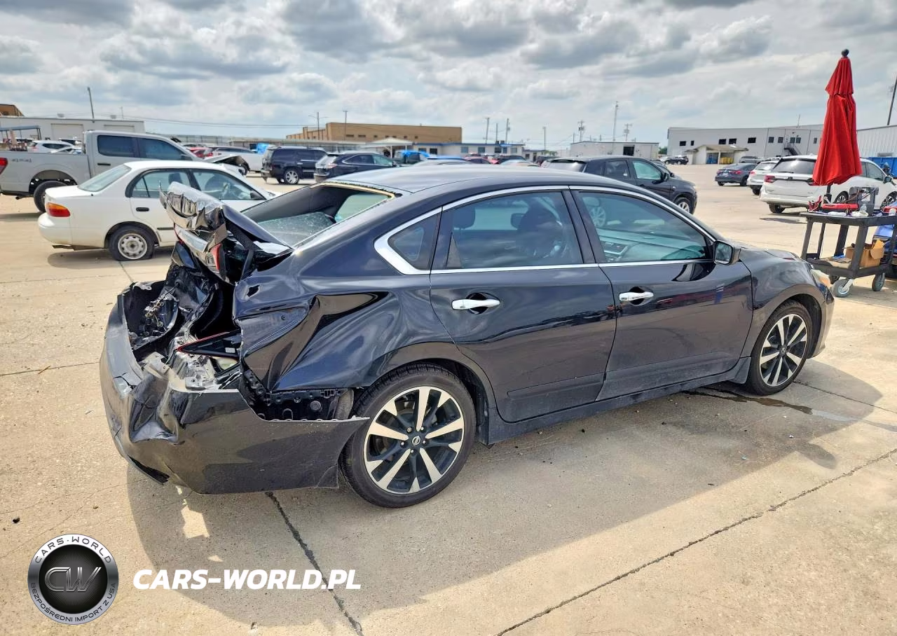 2018 Nissan Altima 2.5 S VIN:1N4AL3AP7JC100742 - 3