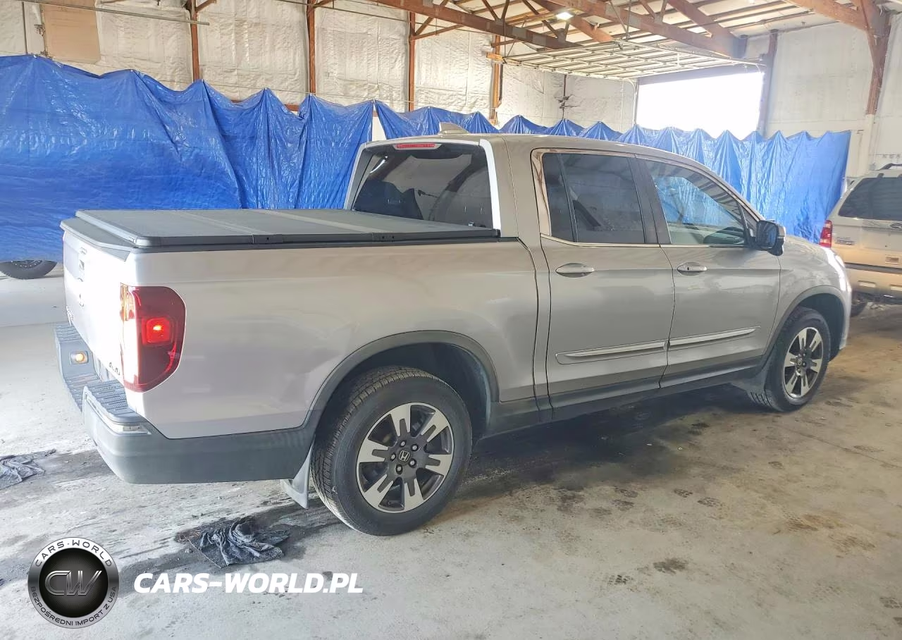 2017 Honda Ridgeline Rtl VIN:5FPYK3F61HB018540 - 3