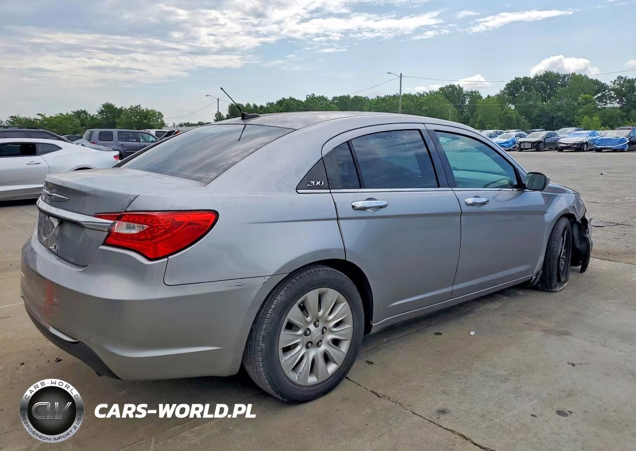 2013 Chrysler 200 Lx VIN:1C3CCBAGXDN738767 - 3