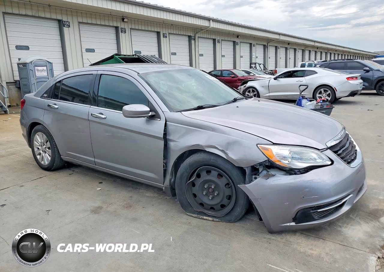 2013 Chrysler 200 Lx VIN:1C3CCBAGXDN738767 - 4