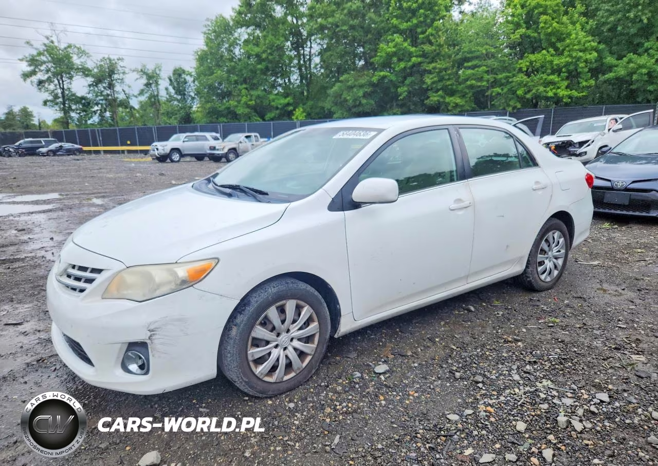 2013 Toyota Corolla Le – zdjęcie 1 z 12