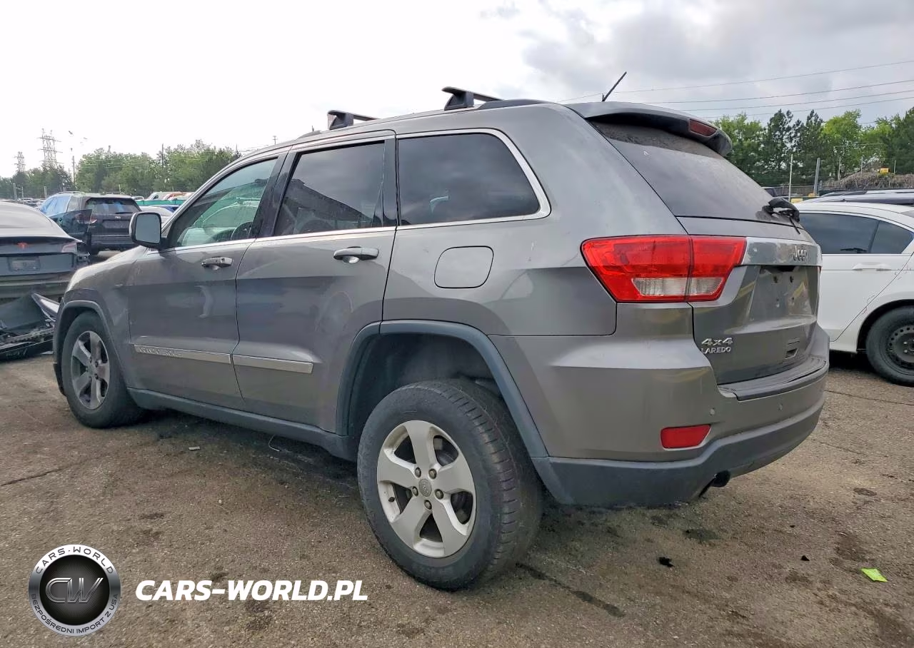 2013 Jeep Grand Cherokee Laredo VIN:1C4RJFAT0DC545796 - 2