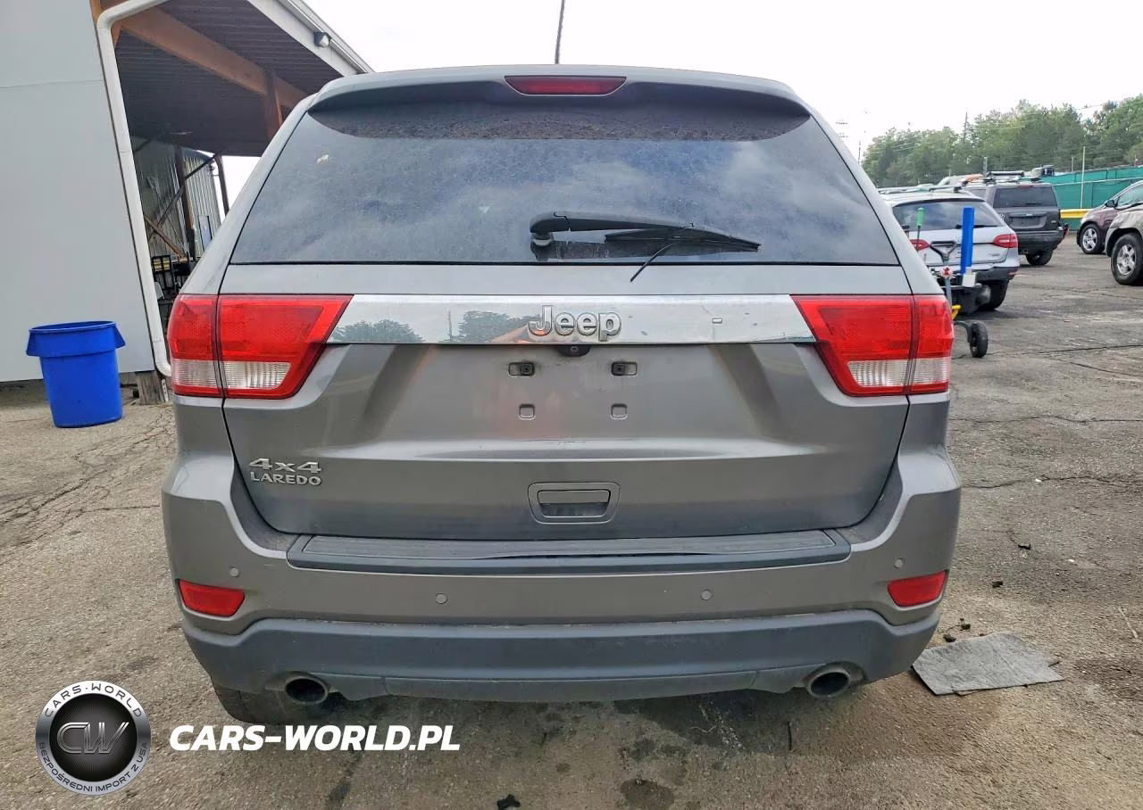 2013 Jeep Grand Cherokee Laredo VIN:1C4RJFAT0DC545796 - 6
