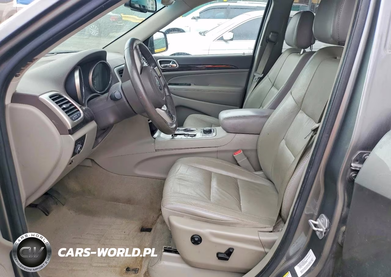 2013 Jeep Grand Cherokee Laredo VIN:1C4RJFAT0DC545796 - 7