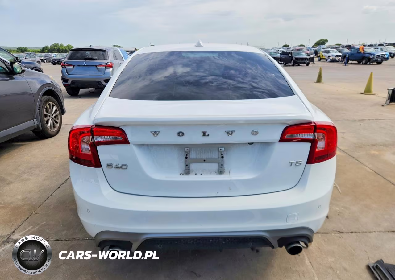 2018 Volvo S60 Dynamic VIN:YV126MFL4J2452307 - 6