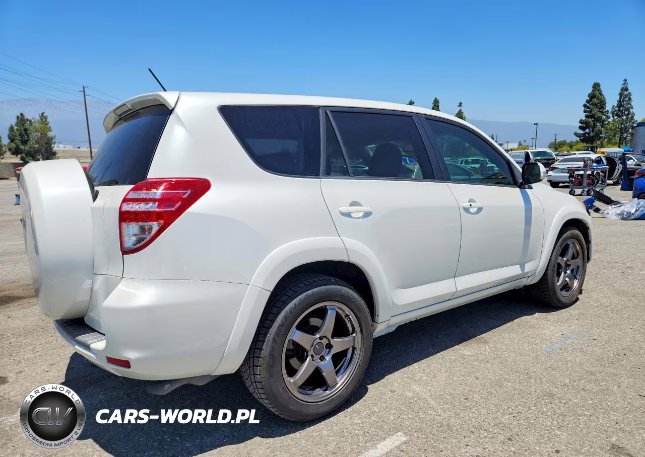 2010 Toyota Rav4 Limited VIN:2T3YK4DV2AW008835 - 3