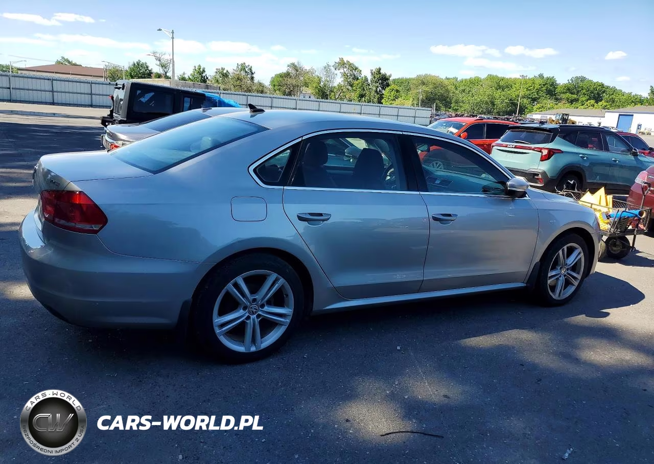 2014 Volkswagen Passat Se VIN:1VWBN7A39EC050796 - 3