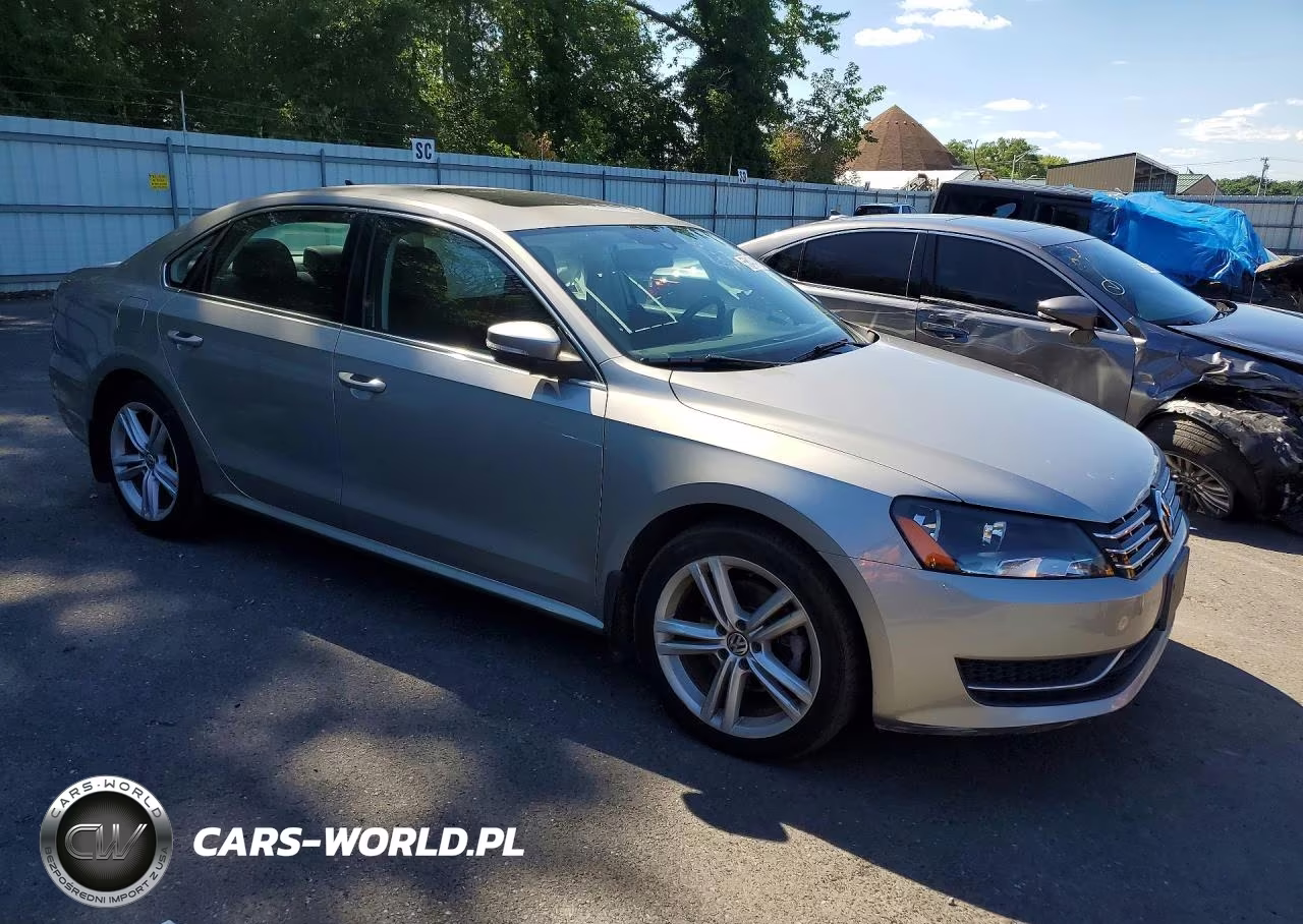 2014 Volkswagen Passat Se VIN:1VWBN7A39EC050796 - 4