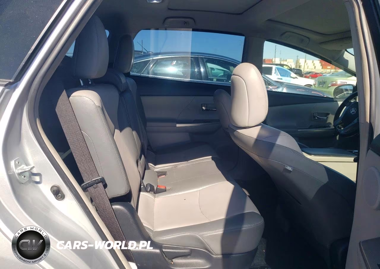 2015 Toyota Prius V Five VIN:JTDZN3EU6FJ039913 - 10