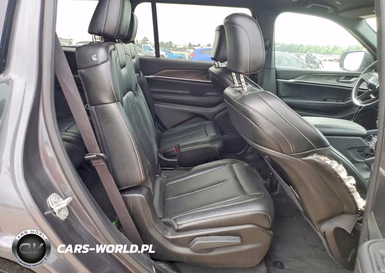 2024 Jeep Grand Cherokee L Limited 4X2 VIN:1C4RJJBG2R8588342 - 11