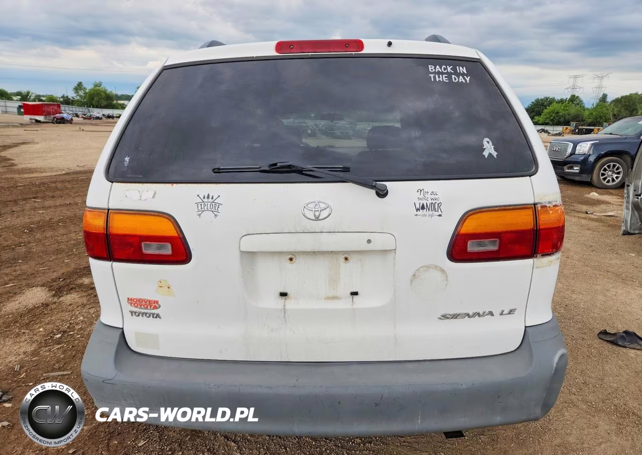 2000 Toyota Sienna Le VIN:4T3ZF13C2YU246556 - 6
