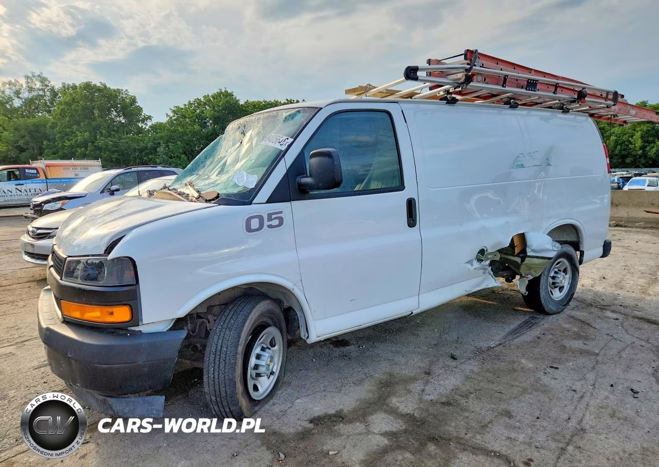 2025 Chevrolet Express VIN:1GCWGAF73S1105497 - 1