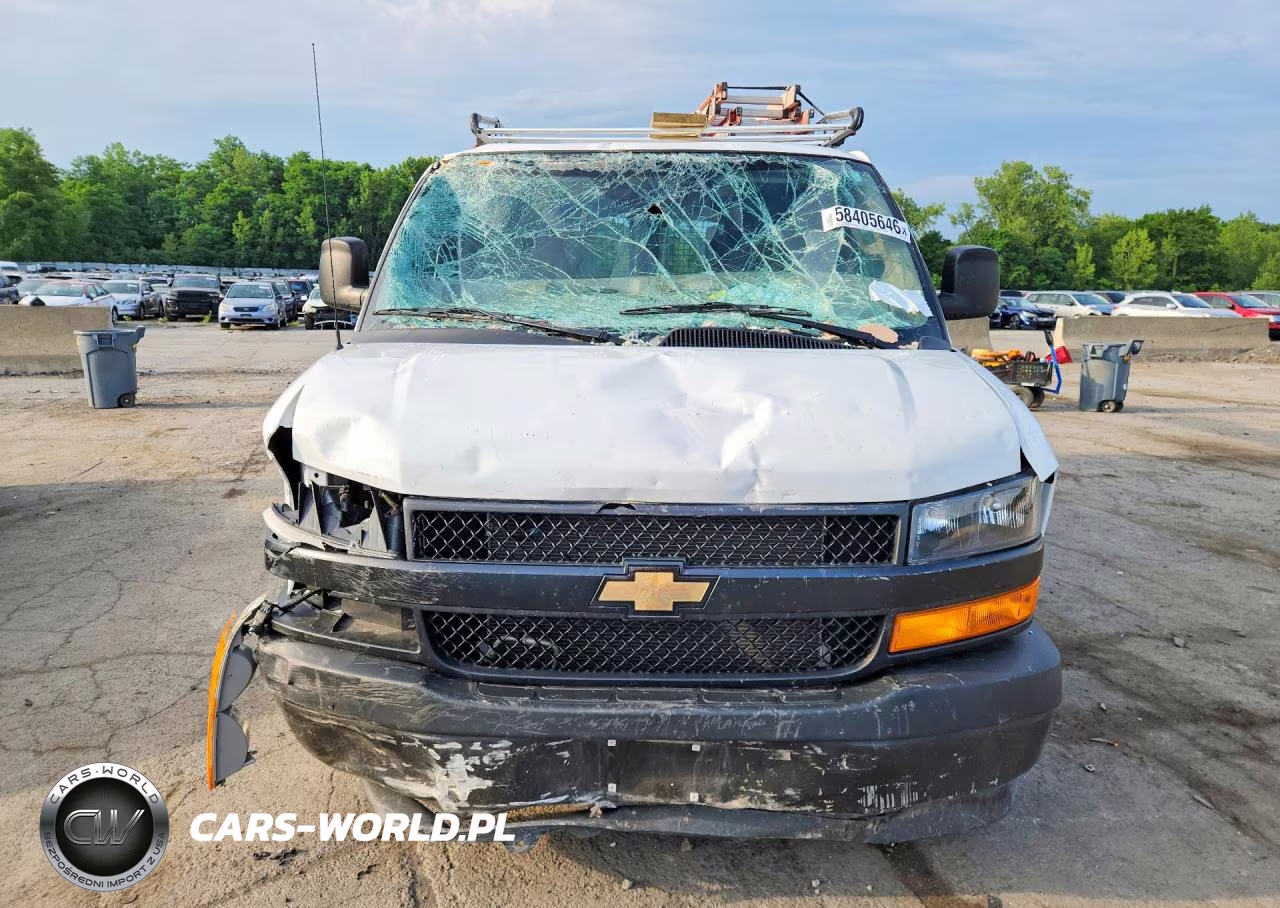 2025 Chevrolet Express VIN:1GCWGAF73S1105497 - 5