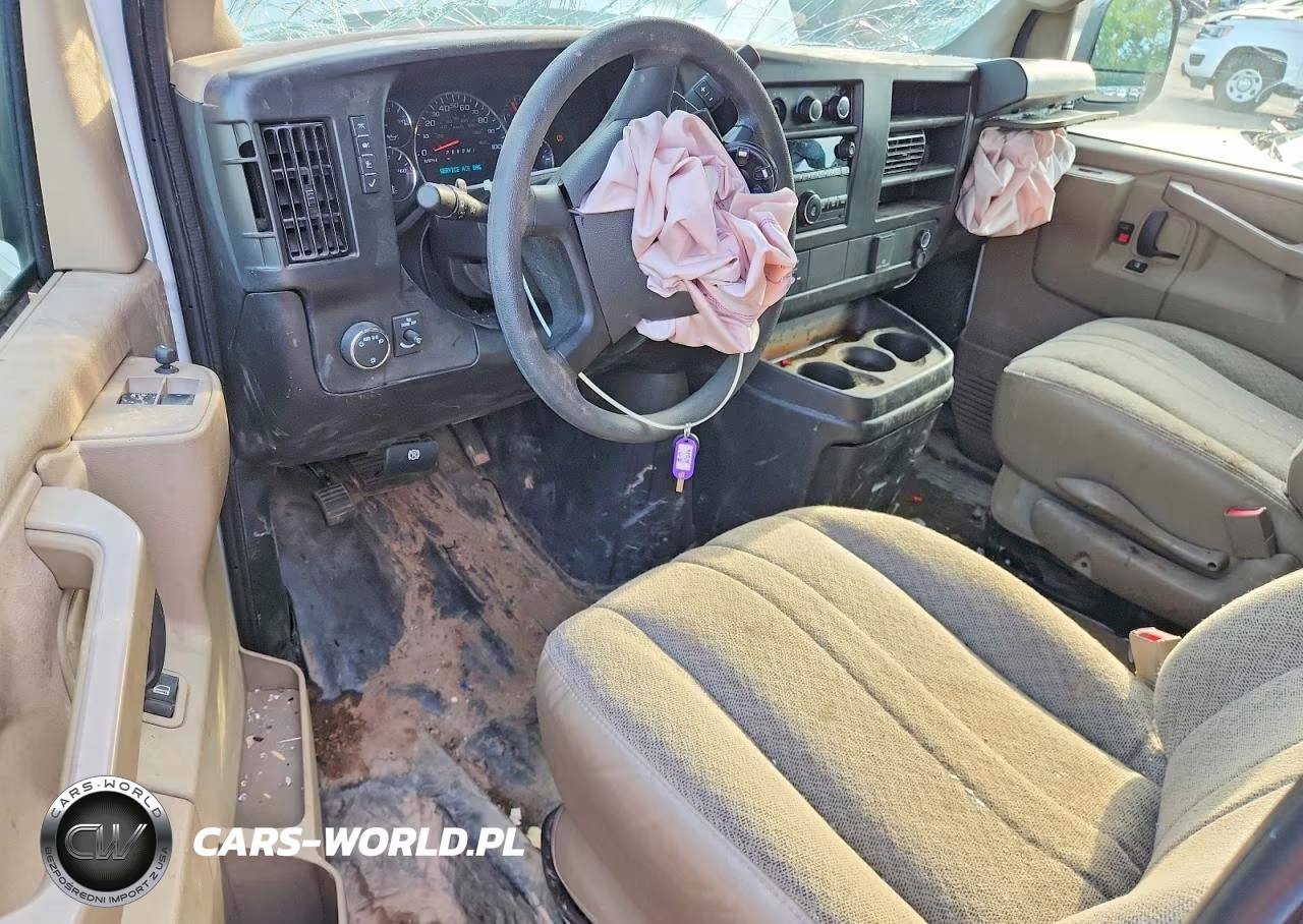 2025 Chevrolet Express VIN:1GCWGAF73S1105497 - 8