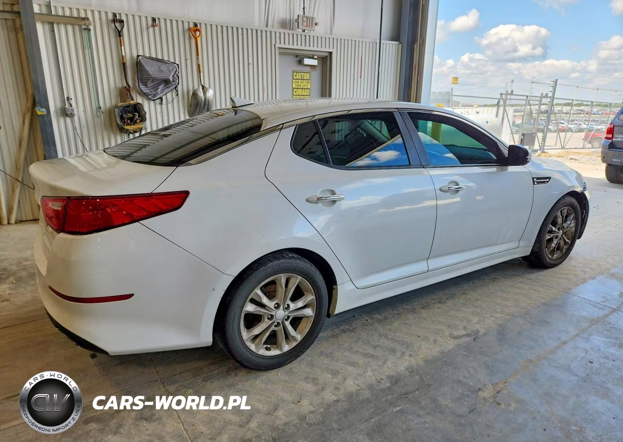 2015 Kia Optima Lx VIN:5XXGM4A75FG466665 - 3