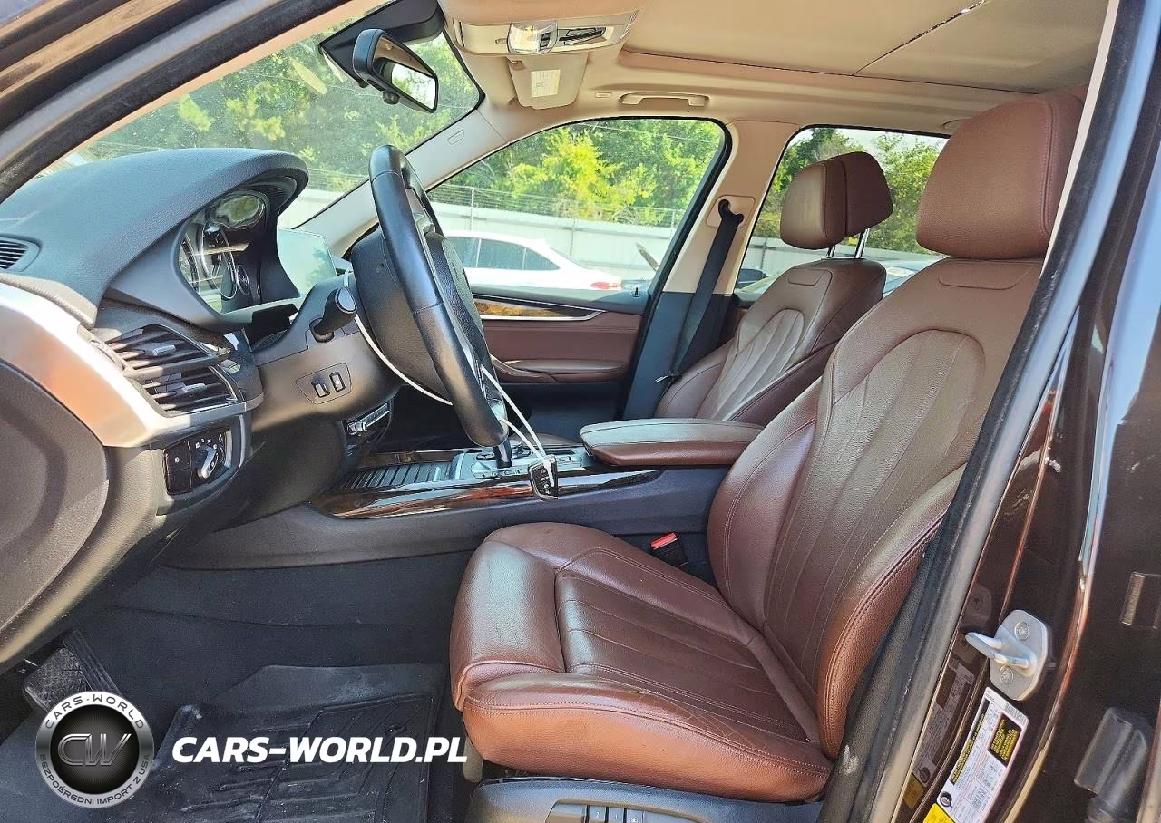 2015 BMW X5 xDrive50I VIN:5UXKR6C55F0J76820 - 7