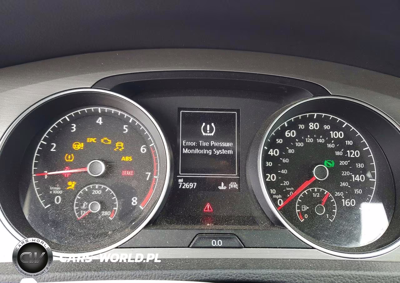 2017 Volkswagen Golf S VIN:3VW217AU1HM009120 - 9
